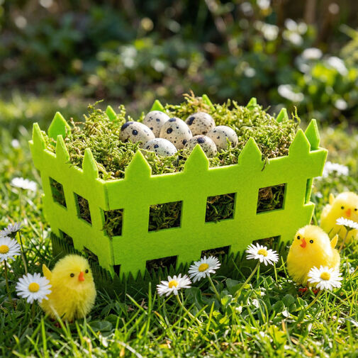 57962 • Veľkonočná dekorácia - filcový košík - v tvare plota - 19,5 x 13,2 x 11,7 cm
