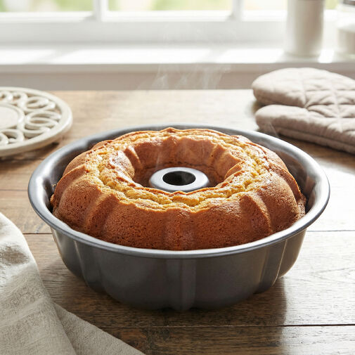 BS10206 • Baker's Secret Essential Line – forma na bábovku – 25,5 × 8 cm, 0,7 mm